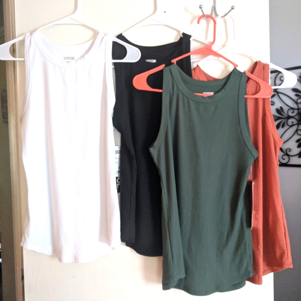 33 degrees high neck ribbed tank lot (4)